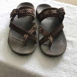 SKETCHERS RAGGAE- ZIP SWAG WOMENS SANDALS